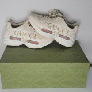Gucci vintage Leather Sneaker